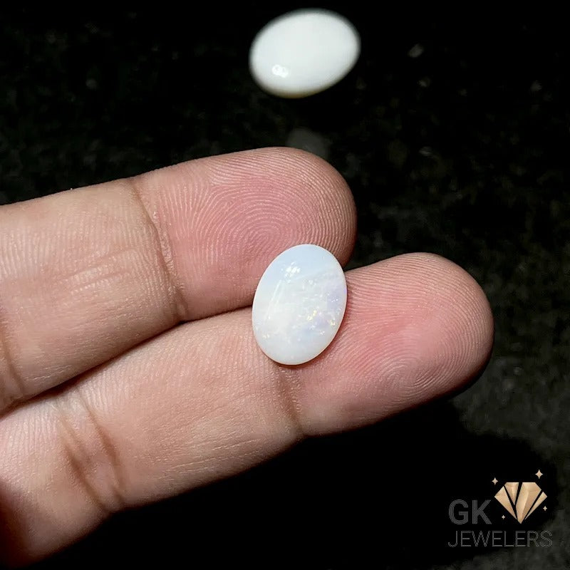Opal Gemstone - دودھیا