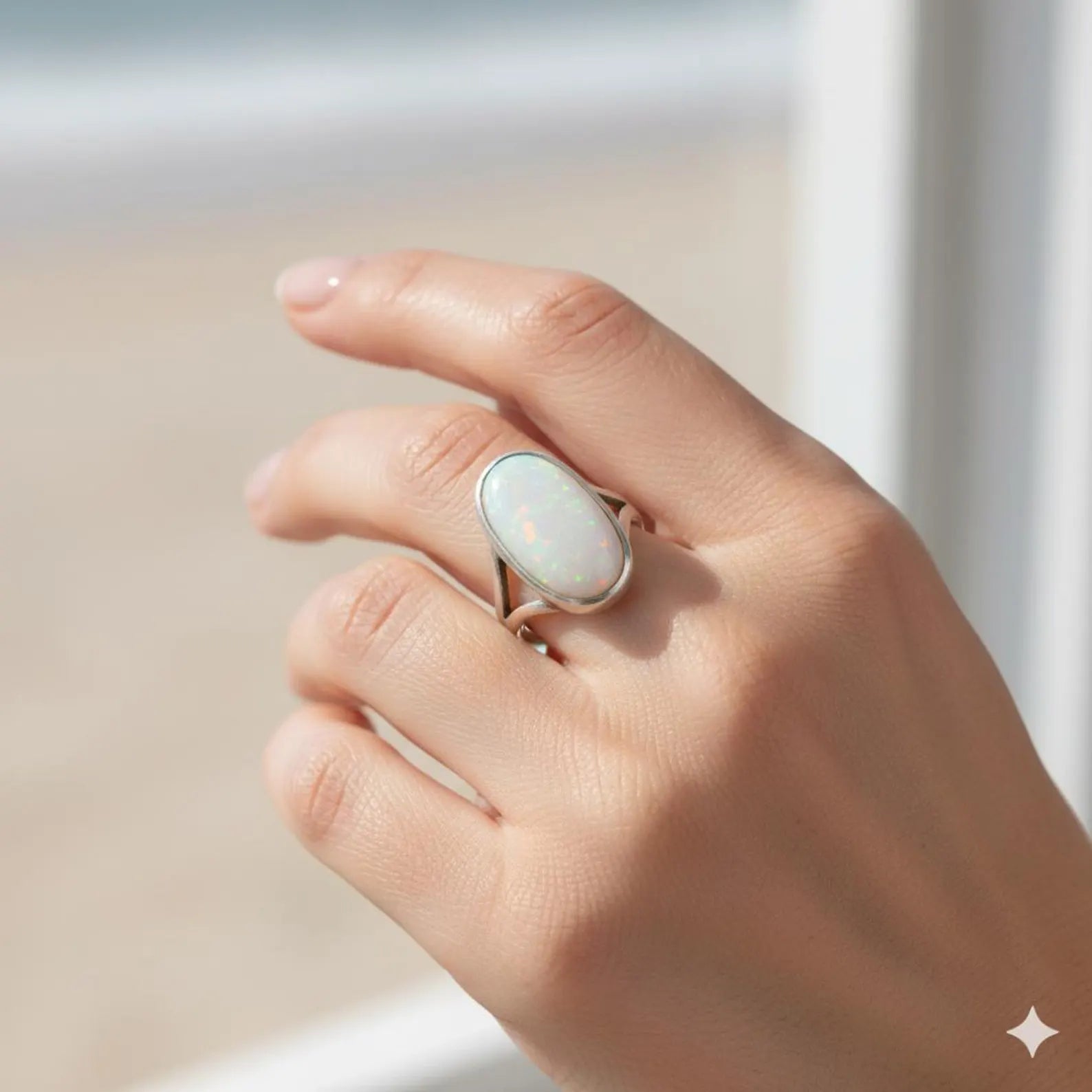 Opal Gemstone - دودھیا